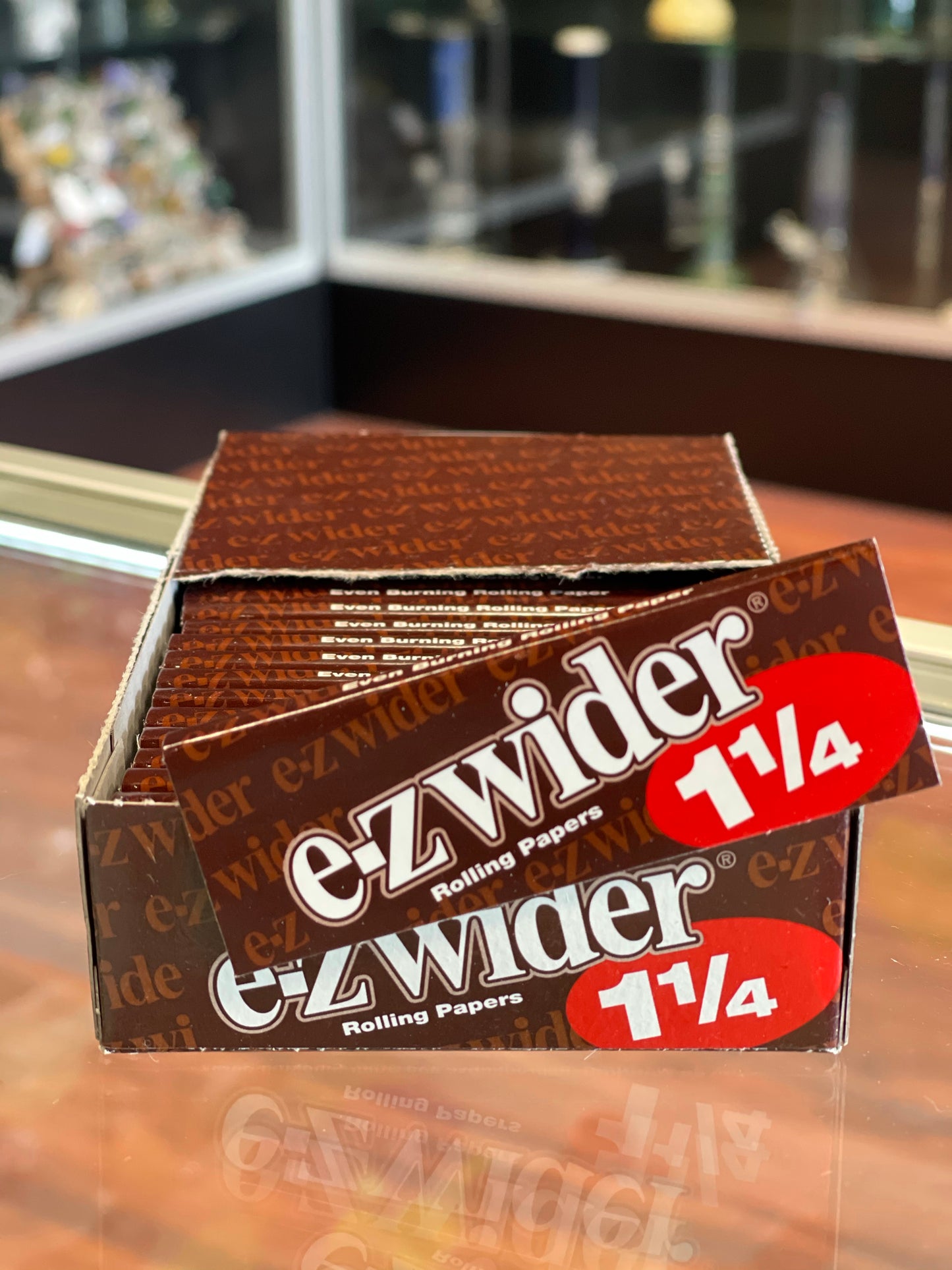 Ez Wider Rolling Papers – 1 1/4 Size, Wide Easy-Roll Design